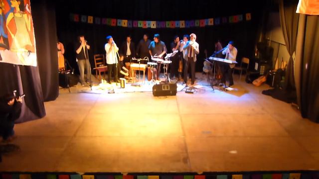 Los Pat'e Cueca & Arka-Ira - Cueca Festiva/La Mariposa смотреть онлайн