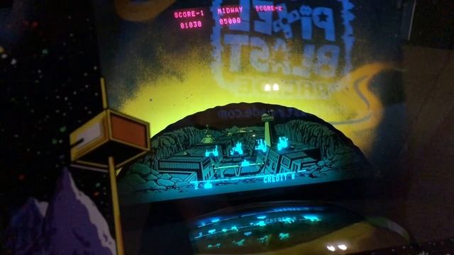 Space Invaders Deluxe Gameplay @ Ottumwa’s Old School Pinball & Arcade смотреть онлайн