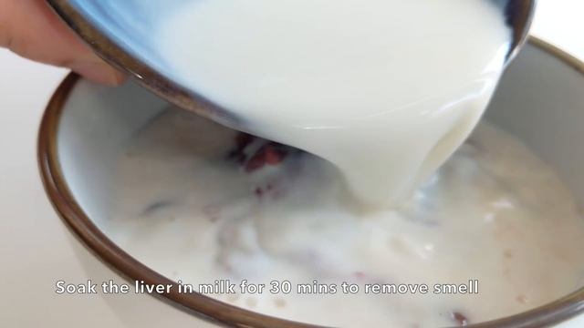 HOW TO MAKE AUTHENTIC VIETNAMESE SPRING ROLLS (GOI CUON) || 3 WAYS: SPRING ROLL SAUCE RECIPE смотреть онлайн