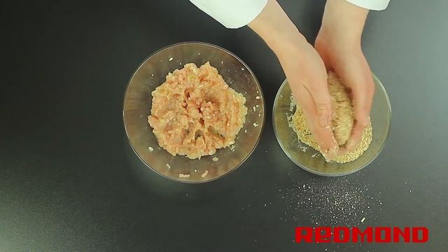 Мультиварка Redmond RMC M4504 Котлеты на пару смотреть онлайн