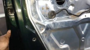 пассат б5 снять обшивку двери.