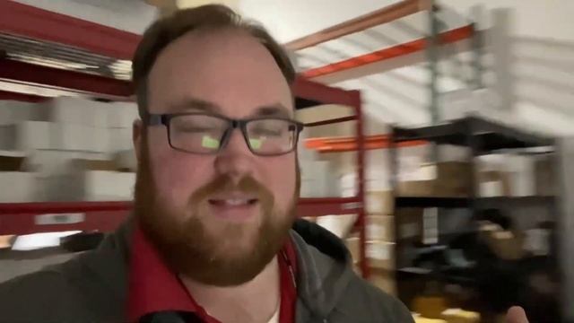 Selling the print shop and get a job? Software sucks! смотреть онлайн