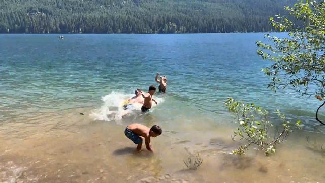 Сказочное озеро в штате Вашингтон. Kachess Lake смотреть онлайн