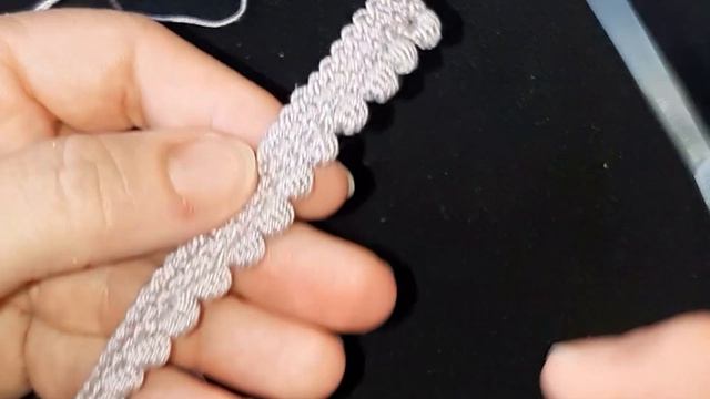 Урок 7 Широкий шнур-гусеничка с узелками. Блузка. Пепельно-розовая мечта. Ирландское кружево Сroche смотреть онлайн