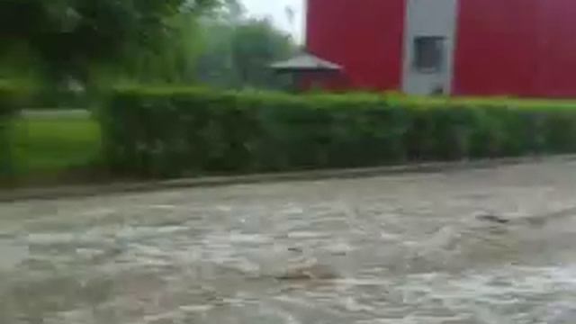 Вот такая дорога в Актобе на выезде возле казхрома смотреть онлайн