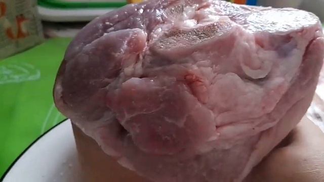 Вкусная свиная рулька в духовке???. смотреть онлайн