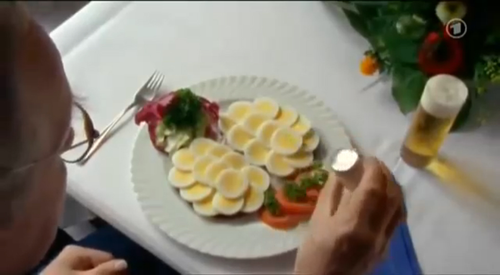 Как делают прямые яйца смотреть онлайн