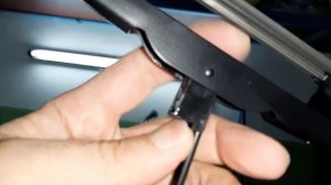 Как снять щётку заднего дворника LADA GRANTA FL лифтбек?