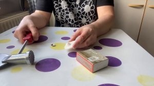 Как снять магнит с одежды за 1 минуту СМОТРИМ ! How to remove a magnet from clothes