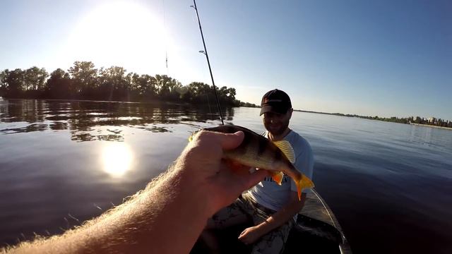 Вечерний окунь на джиг смотреть онлайн