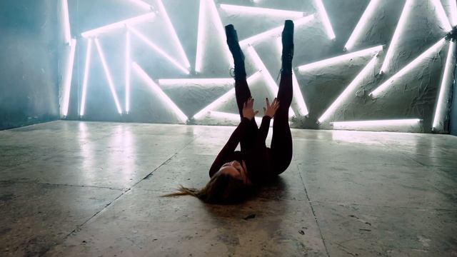 Стрип-пластика | strip dance | Pushloop - White Magic смотреть онлайн