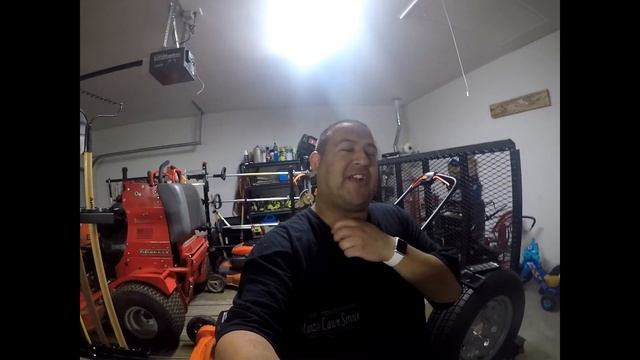 I mowed the wrong yard! смотреть онлайн