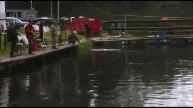 Ловля осетра в Подмосковье! смотреть онлайн