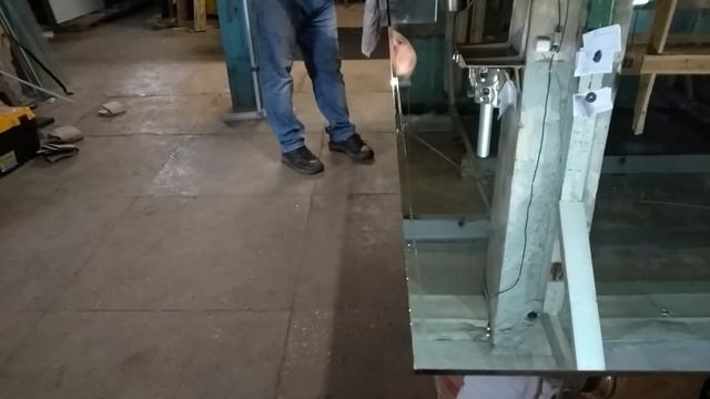 Фартук с стеклянным фризом смотреть онлайн