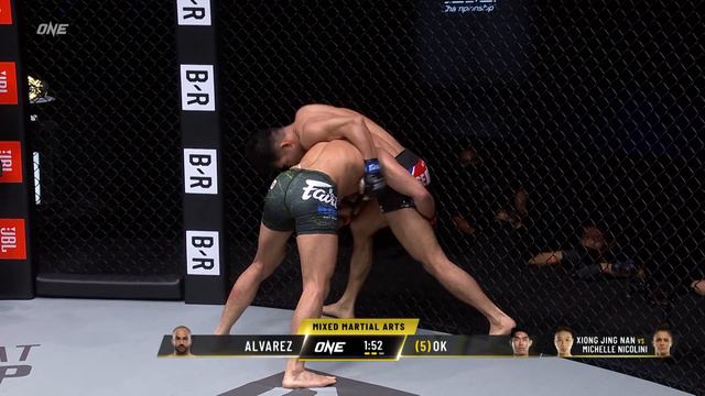 Eddie Alvarez vs. Ok Rae Yoon | Full Fight Replay смотреть онлайн