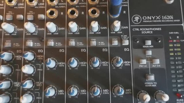 Mackie Onyx 1620i
