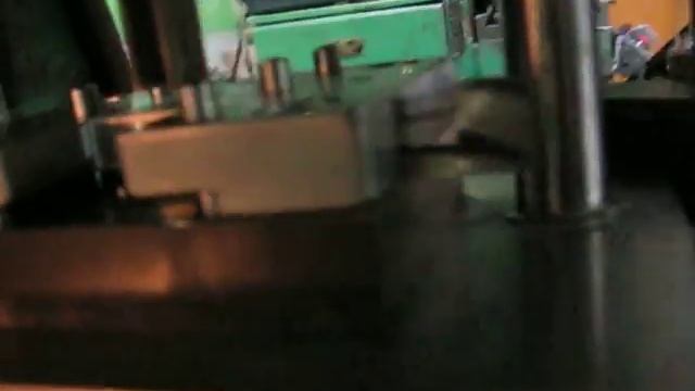 Пробивка двух пазов шириной 3,2 мм смотреть онлайн