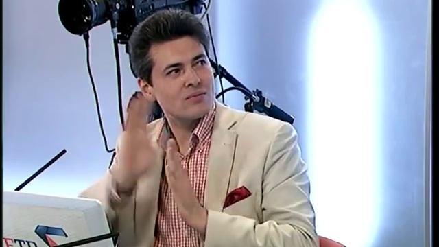 Трое в лодке. Вся правда о любовных треугольниках. Часть 1 смотреть онлайн