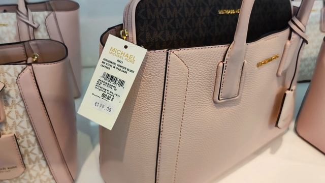 30.11.2022/MICHAEL KORS/АУТЛЕТ В ИТАЛИИ/ПОКУПКИ ИЗ ИТАЛИИ С РИГИНОЙ ИЗ ФЛОРЕНЦИИ/МОДНЫЕ СУМКИ/ITAL смотреть онлайн