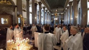 Парастас накануне Троицкой родительской субботы