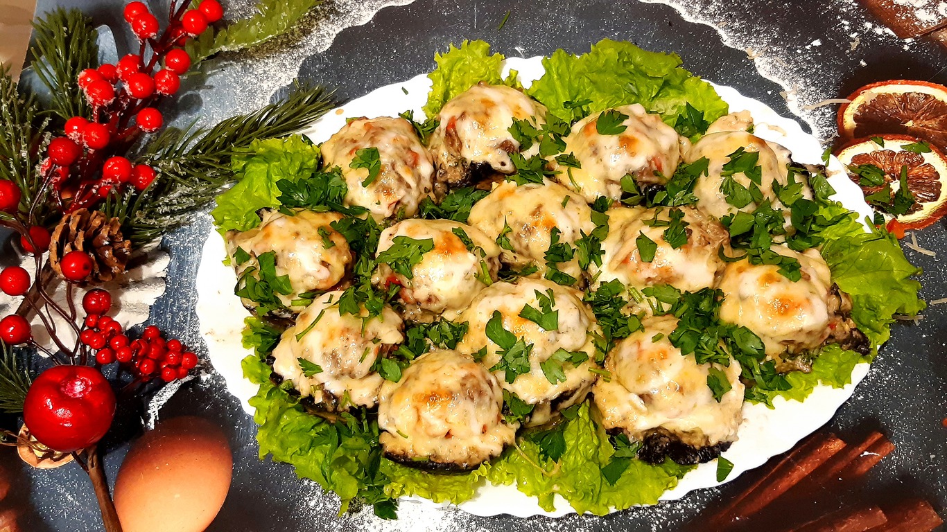 ФАРШИРОВАННЫЕ ШАМПИНЬОНЫ С ФАРШЕМ, САМЫЙ ВКУСНЫЙ РЕЦЕПТ!!!?? смотреть онлайн