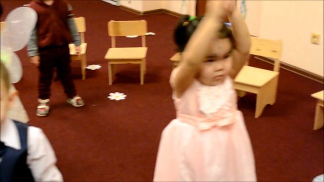 Утренник 8 Марта младшая группа смотреть онлайн