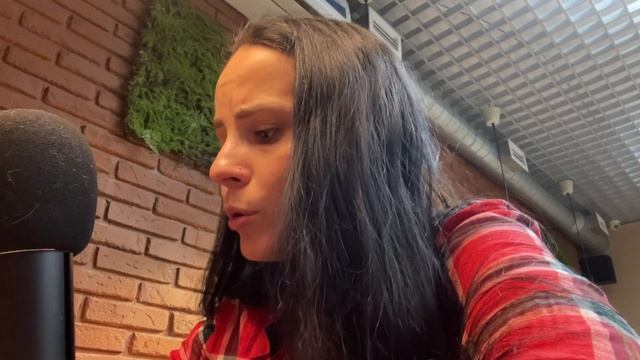 Женщина не должна готовить и мыть полы смотреть онлайн
