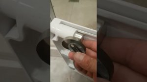Как просто поставить крышку унитаза на инсталяцию