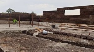 Стройка сарая. Выпуск 8. Стены из деревянных шпал. Свинарник своими руками.