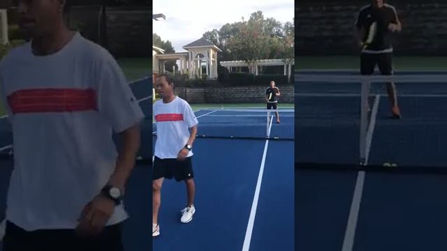 2 Min. Tip: High Backhand Volley смотреть онлайн