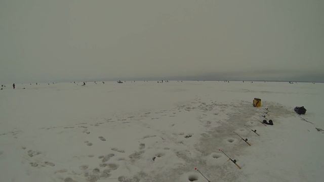 Рыбалка на корюшку 13.02. Северная дамба. Финский залив. Горбатый мост смотреть онлайн