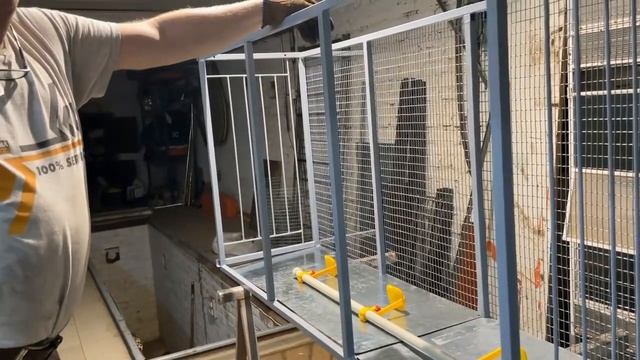 РАБОТА НАД КЛЕТКАМИ.... КЛЕТКИ ДЛЯ КУРЕЙ смотреть онлайн