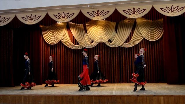 Цыганский танец. Исполняет танцевальный коллектив 3 курса. смотреть онлайн