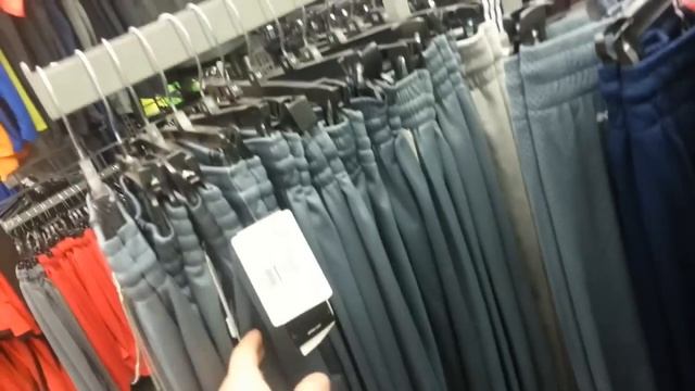 Обзор цен в Academy #04. Одежда Adidas - Жизнь в США смотреть онлайн