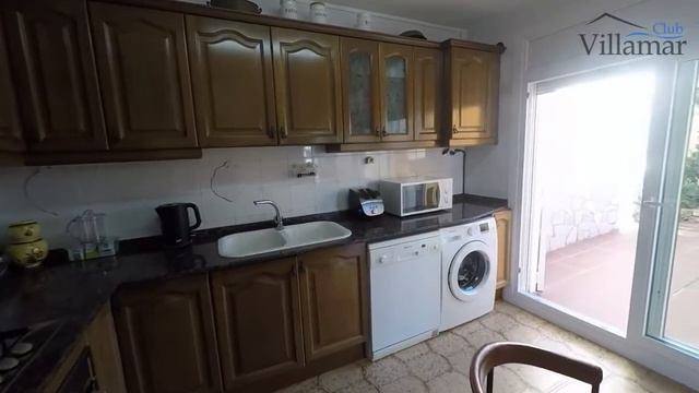 Belle maison de vacances avec vue sur la mer смотреть онлайн