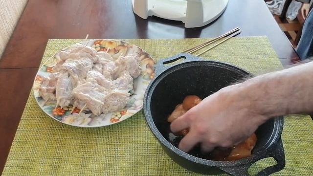 Шашлык из курицы на шпажках в аэрогриле | 2 рецепта маринада смотреть онлайн