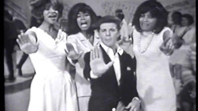 RARE - The Original Supremes Live On Hullabaloo