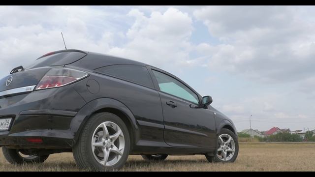 Opel Astra H GTC
