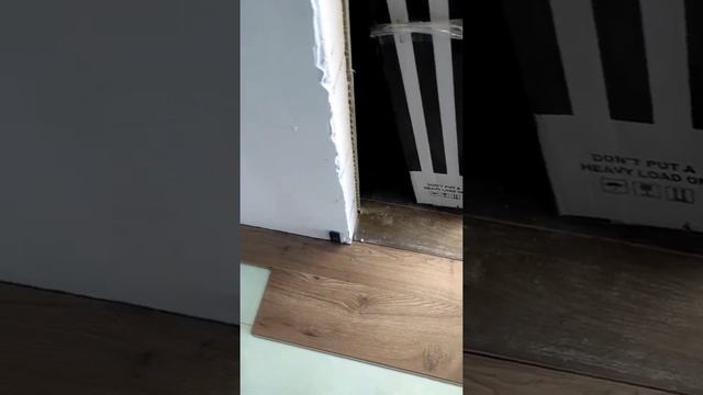 соединение плитки с ламинатом без порога смотреть онлайн