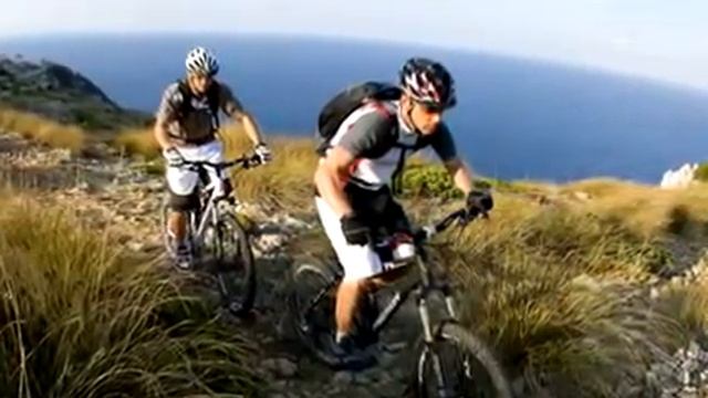 Kermia Beach Bungalow Hotel Live 2009_B смотреть онлайн