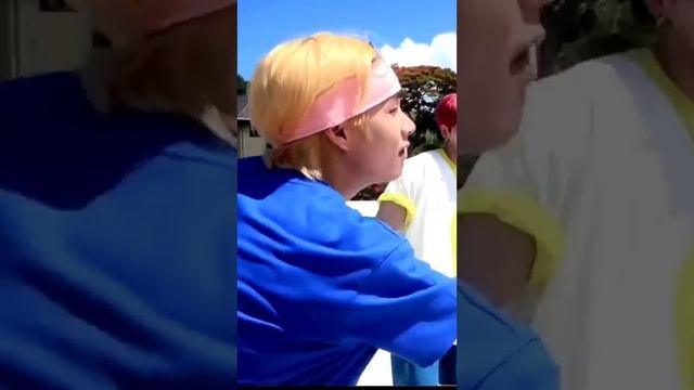 #BTS Уверенность в себе приходит тогда,когда ты понимаешь,что нет смысла сравнивать себя с другими смотреть онлайн