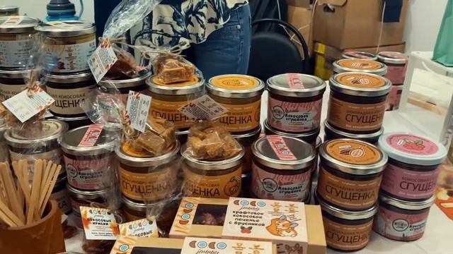 Veg-life-expo | Растительное мясо, съедобные тарелки, фуд-корт