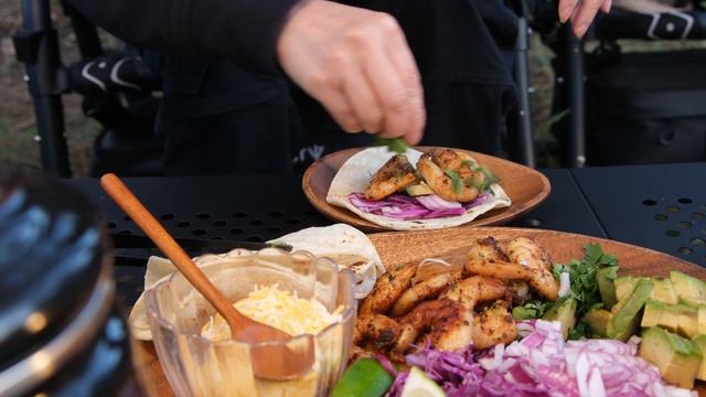 자연의 품에 안겨 휴식같은 시간 숲속 캠핑 | 랜드로버 | 디스커버리5 | 캘리포니아 | 캠핑요리 | 캠핑장비 | Table Mountain Campground смотреть онлайн