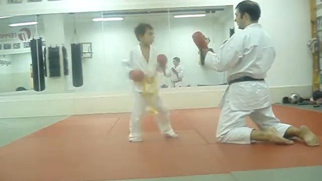 Бондарчук. Карате с 4-х лет. atemikarate.ru смотреть онлайн