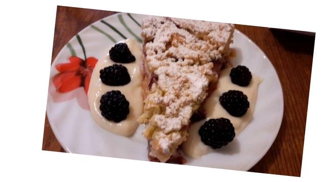 Пироги с бараниной и томатной пастой