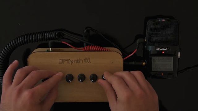 DIY Arduino Synthesizer: DPSynth 01 [not for phone speakers] #ZoomH2N смотреть онлайн
