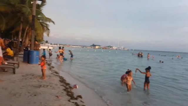 Бока Чика пляж суббота(2) смотреть онлайн