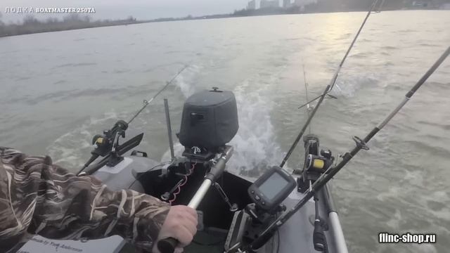 Надувная лодка BOATMASTER 250TA от компании Флинк.Обзор с воды! смотреть онлайн