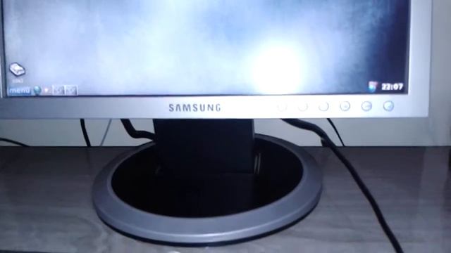 Monitor Lcd 15 Samsung 540n (EM PERFEITO ESTADO) смотреть онлайн