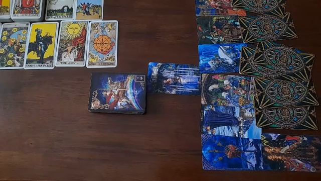 Любовный треугольник. Гадание на картах ТАРО. смотреть онлайн